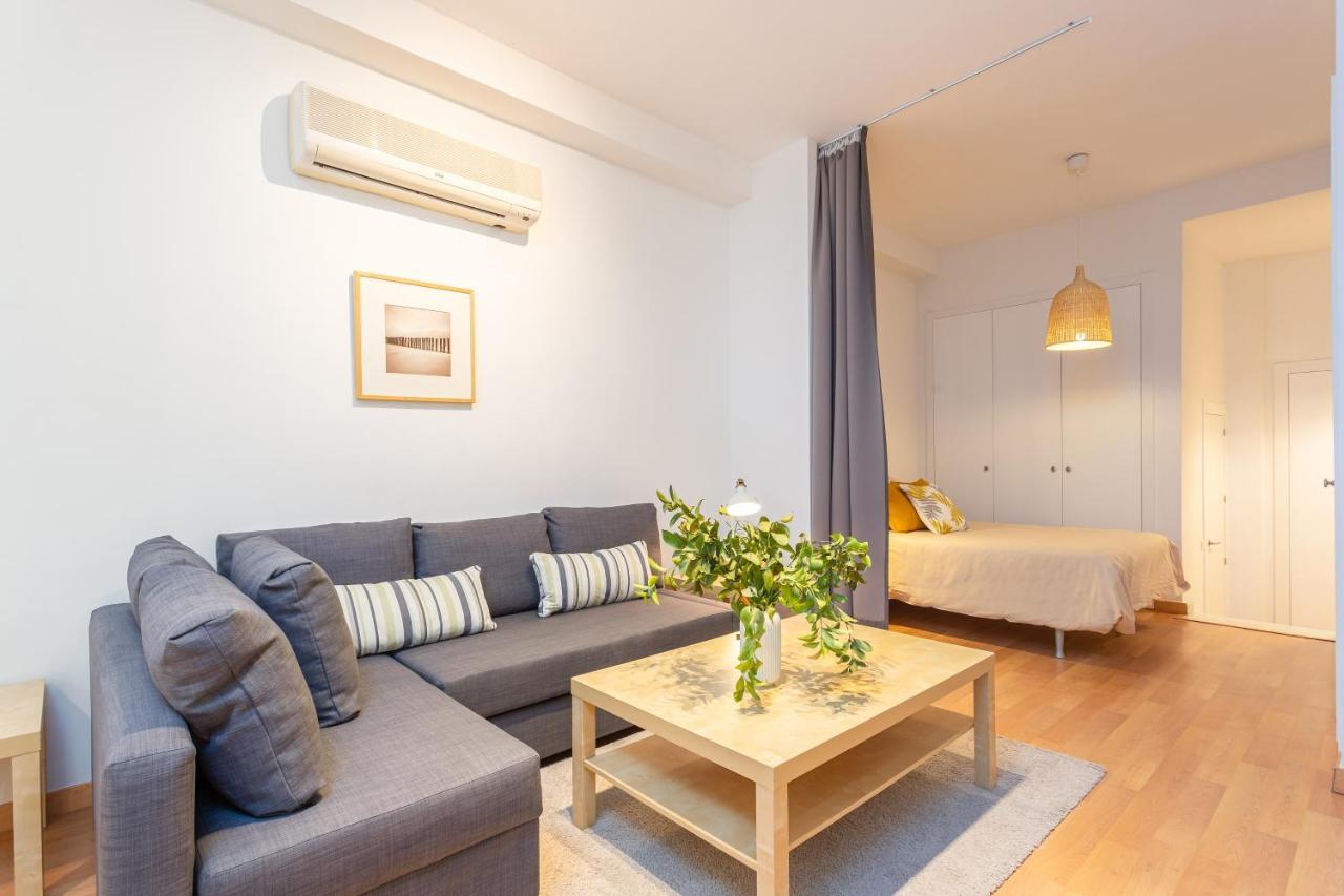 Apartamento Souviron Málaga Exterior foto